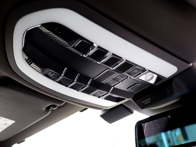 PORSCHE PORSCHE Macan 2016