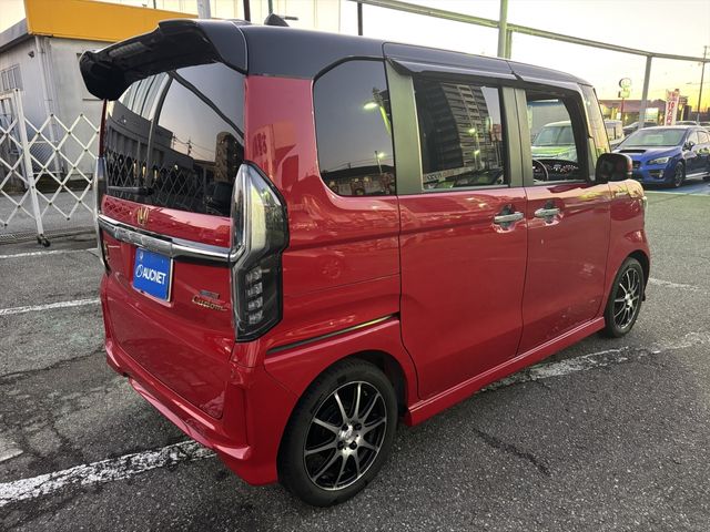 HONDA N BOX CUSTOM 2017