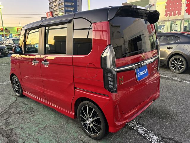 HONDA N BOX CUSTOM 2017