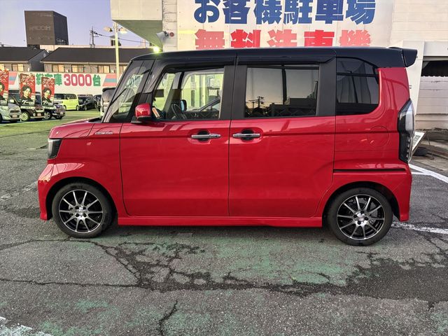 HONDA N BOX CUSTOM 2017