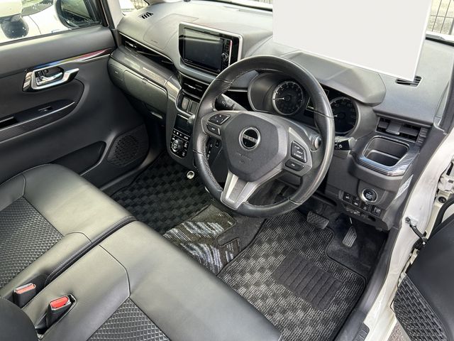 DAIHATSU MOVE CUSTOM 2017