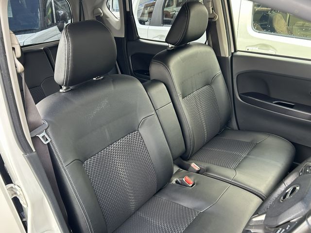 DAIHATSU MOVE CUSTOM 2017