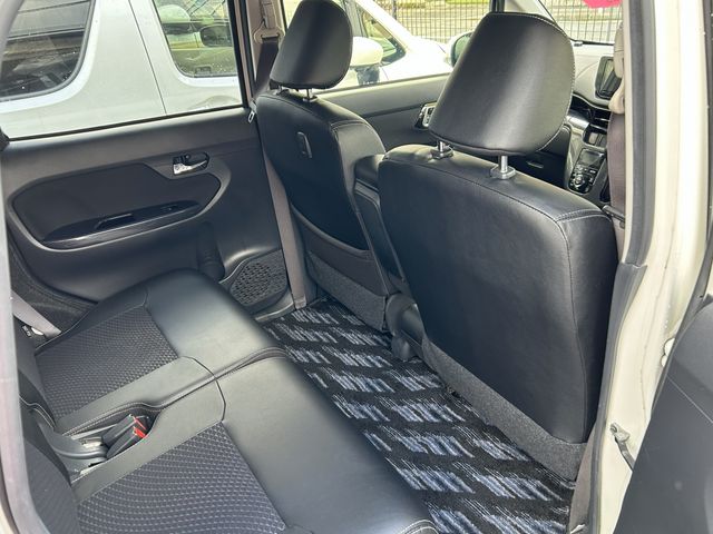 DAIHATSU MOVE CUSTOM 2017