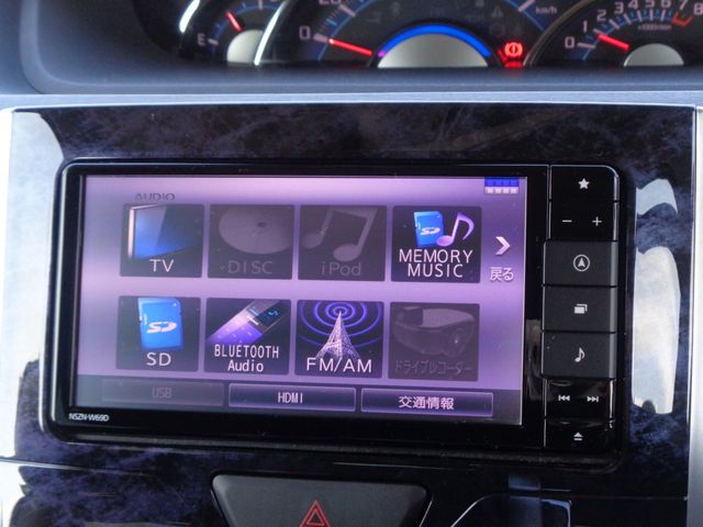 DAIHATSU TANTO CUSTOM 2019