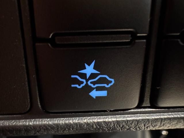 TOYOTA COROLLA FIELDER HYBRID 2018