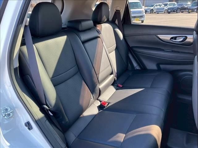 NISSAN X-TRAIL 4WD 2015