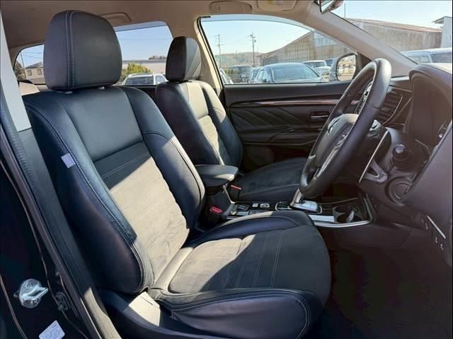 MITSUBISHI OUTLANDER PHEV 2018