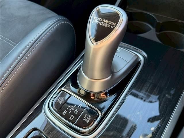 MITSUBISHI OUTLANDER PHEV 2018