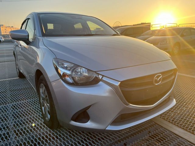 MAZDA DEMIO 2018