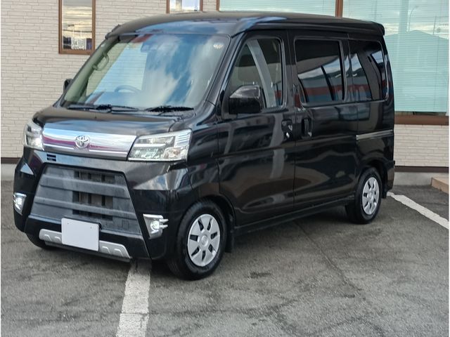 TOYOTA PIXIS van 2019