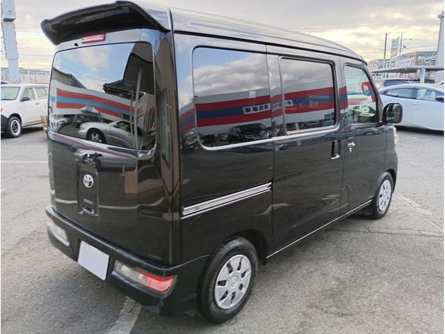 TOYOTA PIXIS van 2019