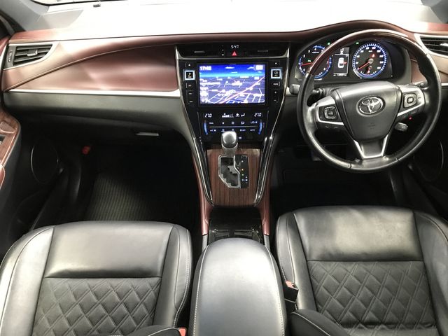 TOYOTA HARRIER 2WD 2015