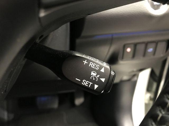 TOYOTA HARRIER 2WD 2015