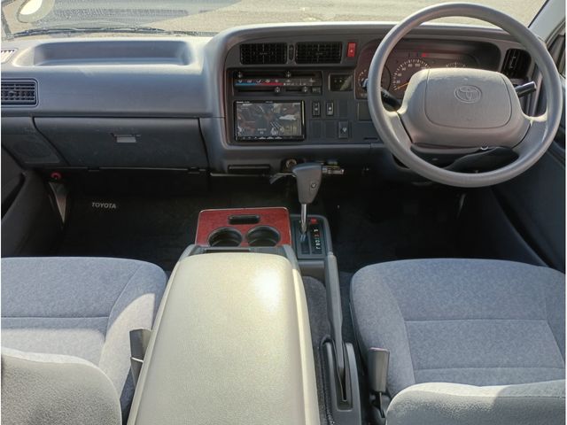 TOYOTA HIACE van 2WD 2004