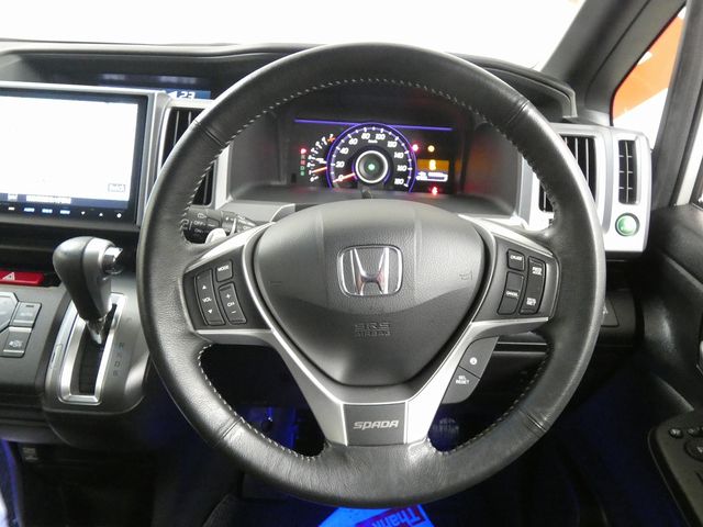 HONDA STEPWAGON SPADA 4WD 2014