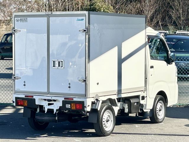DAIHATSU HIJET truck 4WD 2022
