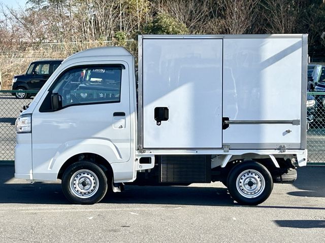 DAIHATSU HIJET truck 4WD 2022