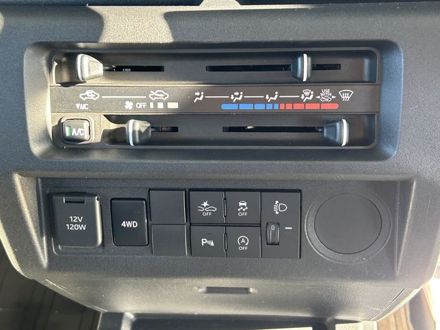 DAIHATSU HIJET truck 4WD 2022