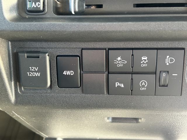 DAIHATSU HIJET truck 4WD 2022