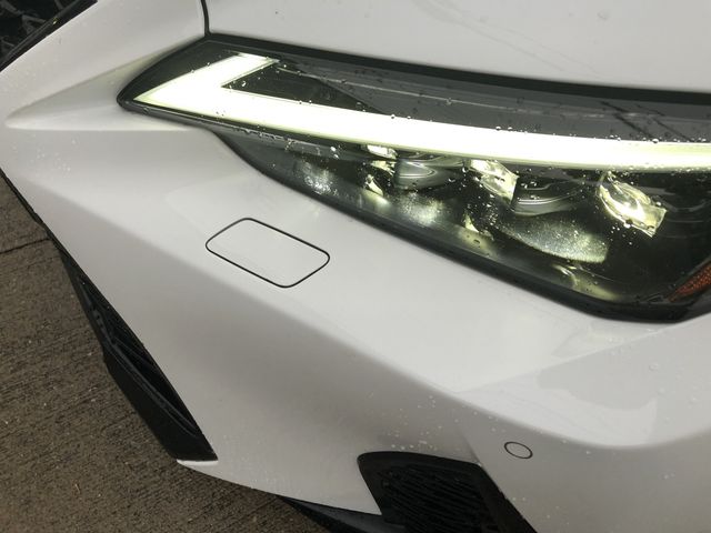 TOYOTA LEXUS IS500 2023