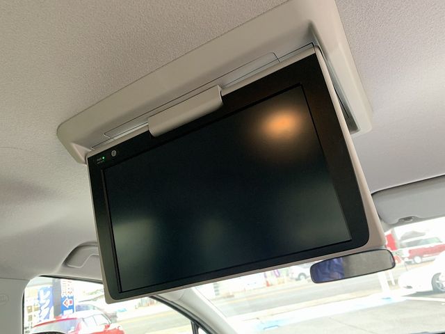 TOYOTA SIENTA HYBRID 2023