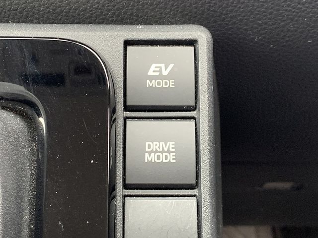 TOYOTA SIENTA HYBRID 2023