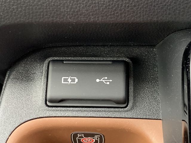 TOYOTA SIENTA HYBRID 2023