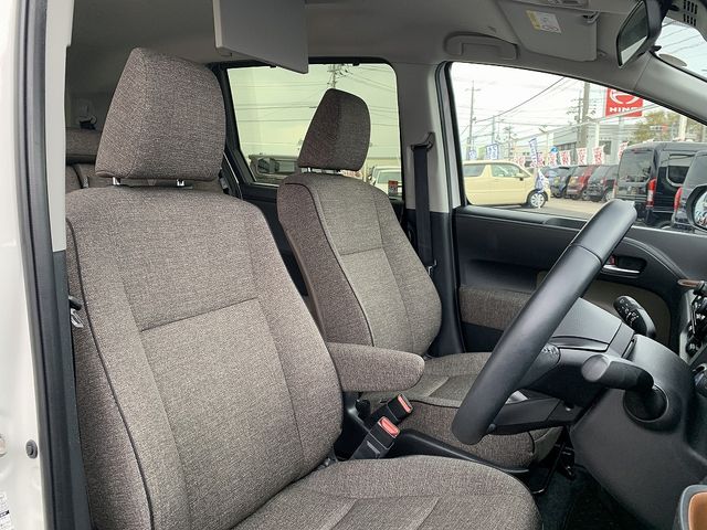 TOYOTA SIENTA HYBRID 2023