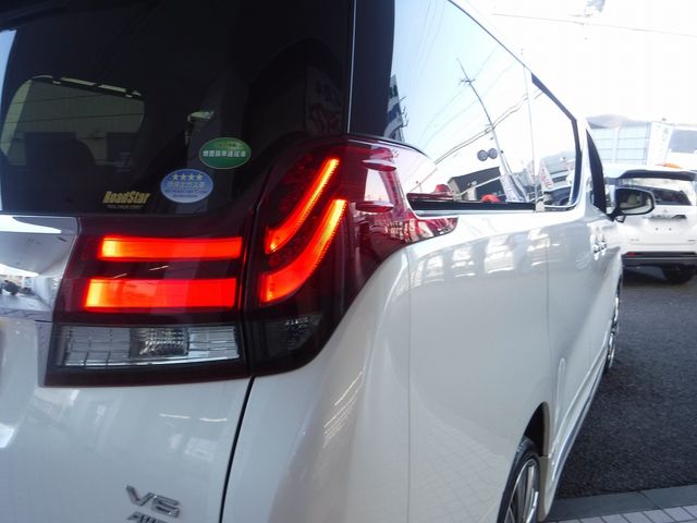 TOYOTA ALPHARD 4WD 2016