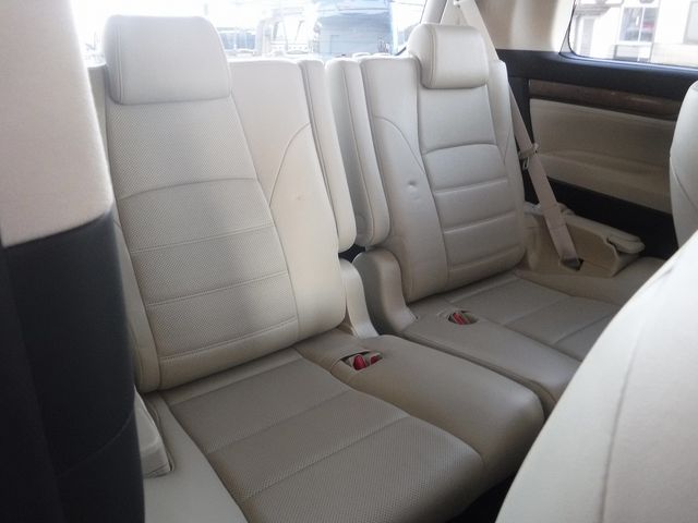 TOYOTA ALPHARD 4WD 2016