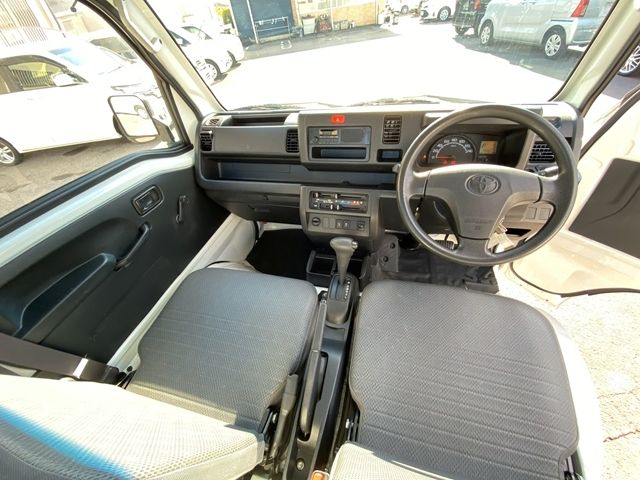 TOYOTA PIXIS truck 2019