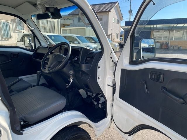 TOYOTA PIXIS truck 2019