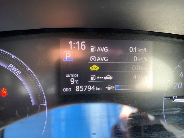 TOYOTA SIENTA HYBRID 2015