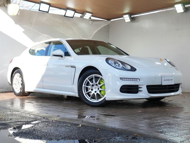 PORSCHE PORSCHE PANAMERA 2015