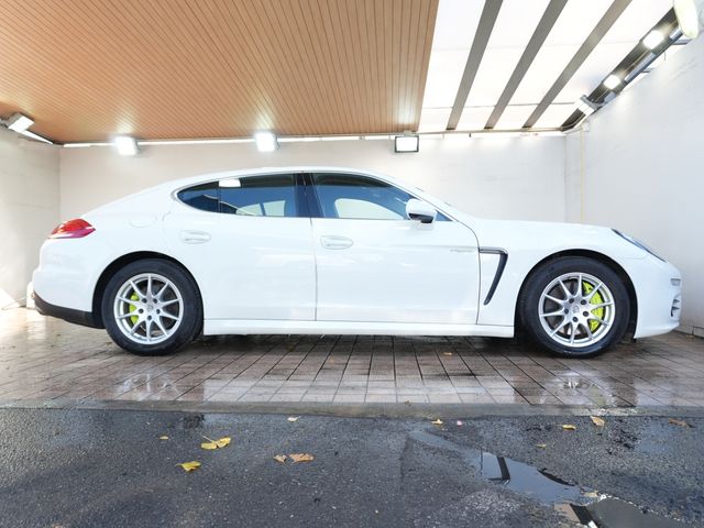 PORSCHE PORSCHE PANAMERA 2015