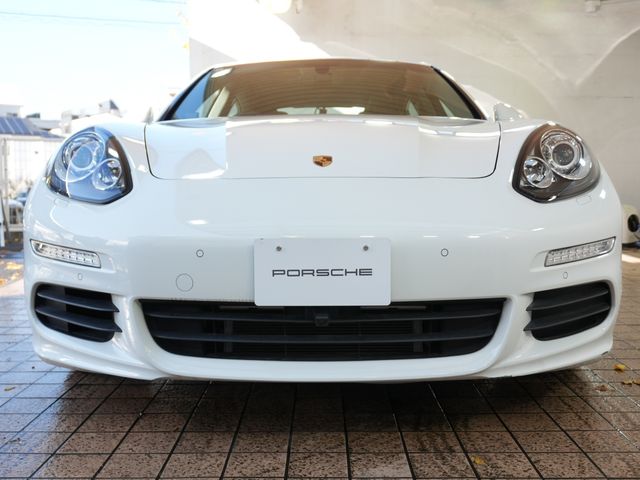 PORSCHE PORSCHE PANAMERA 2015