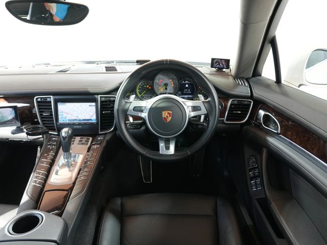 PORSCHE PORSCHE PANAMERA 2015