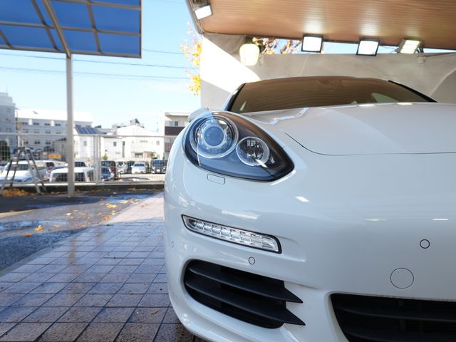 PORSCHE PORSCHE PANAMERA 2015