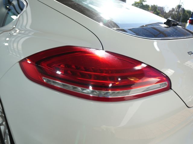 PORSCHE PORSCHE PANAMERA 2015