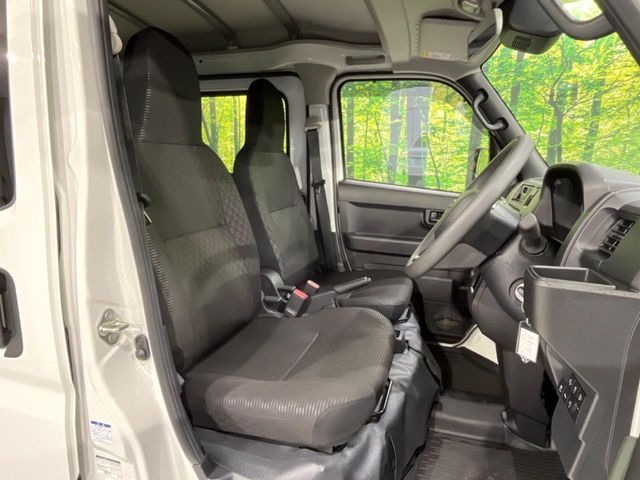 DAIHATSU HIJET CARGO 4WD 2024