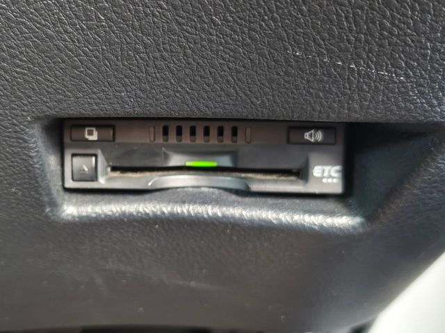 TOYOTA SIENTA HYBRID 2017