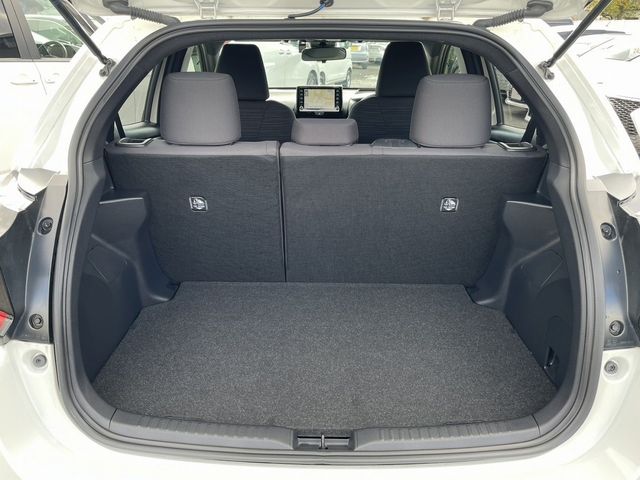 TOYOTA YARIS HYBRID 2020