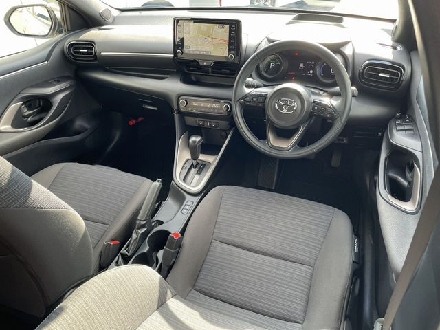 TOYOTA YARIS HYBRID 2020