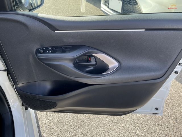 TOYOTA YARIS HYBRID 2020