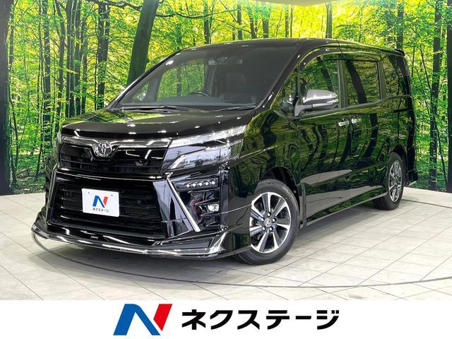 TOYOTA VOXY 2020