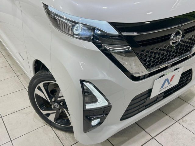 NISSAN ROOX 2022
