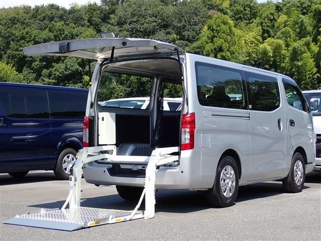 NISSAN NV350 CARAVAN 4WD 2020