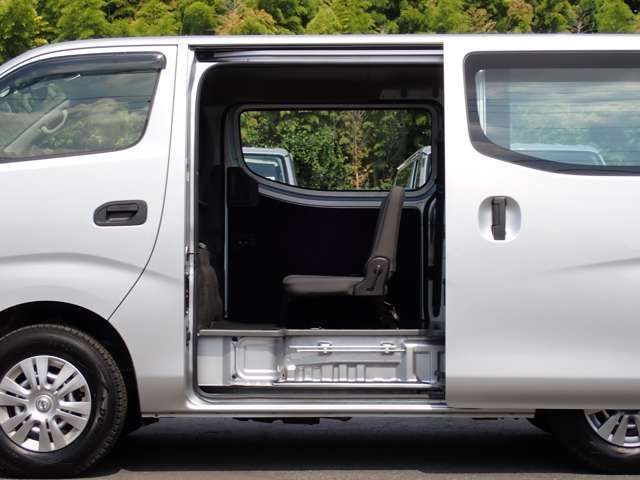 NISSAN NV350 CARAVAN 4WD 2020