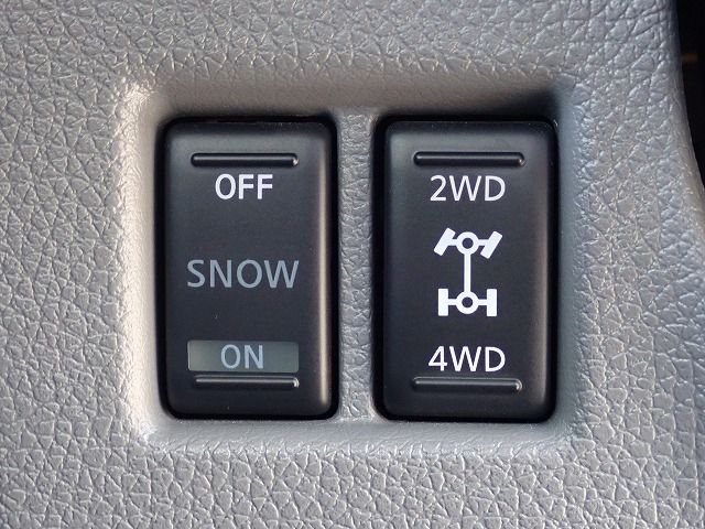 NISSAN NV350 CARAVAN 4WD 2020