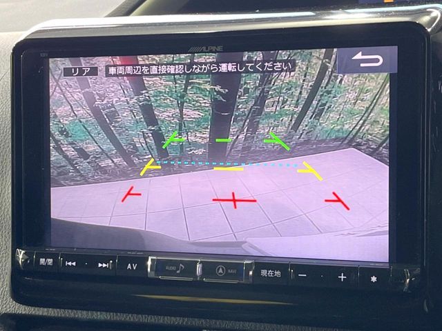 TOYOTA VOXY HYBRID 2019